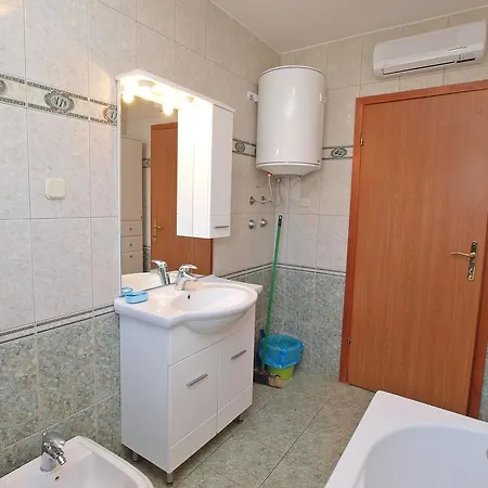 Franjo 1266 * Flengi