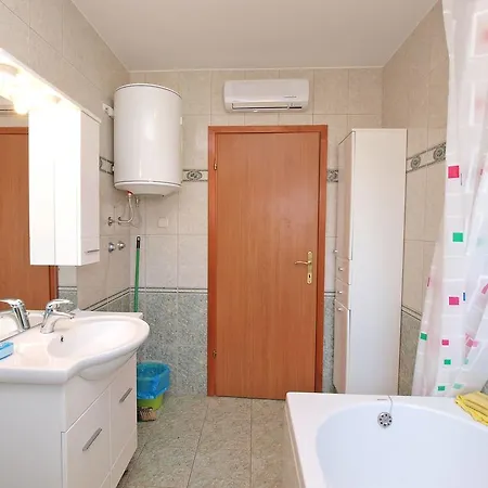 Franjo 1266 Διαμέρισμα Flengi